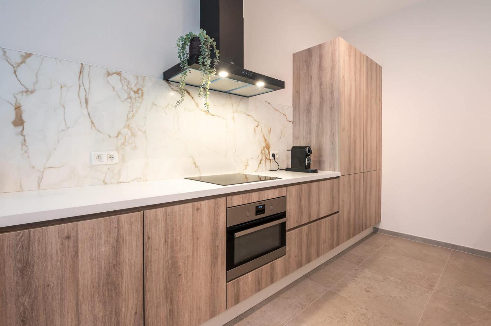 Brand New With Garden And Parking *